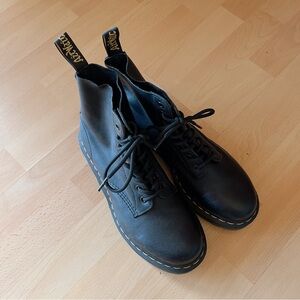 Dr Martens 1460 Pascal Boots